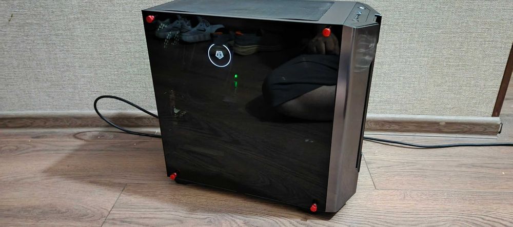 Компактный компьютер Micro-ATX для дома и офиса DDR4