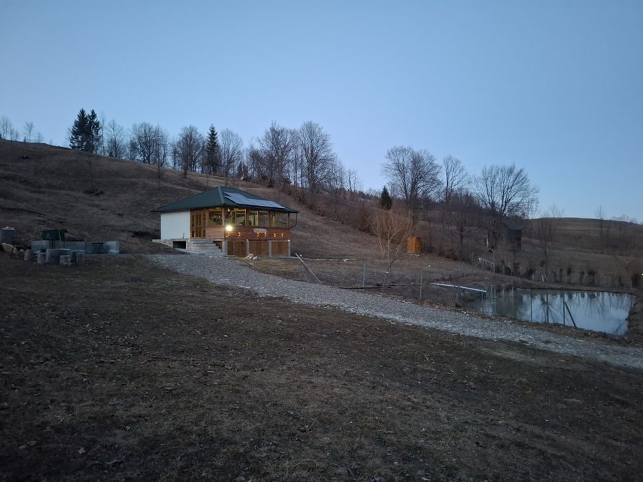 Cabana+teren la munte