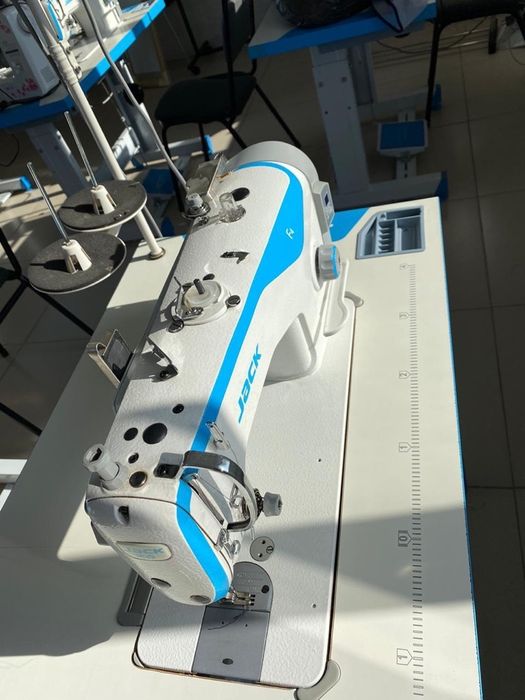 Швейная машина