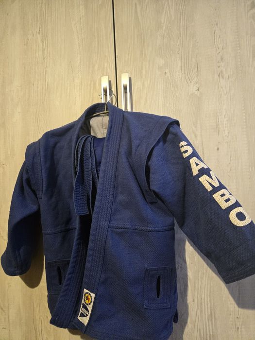 Продам синее кимоно для самбо