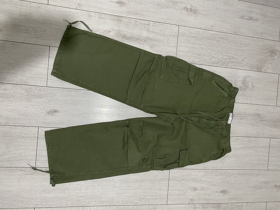 Bershka Pantaloni Baggy Parachute Pants
