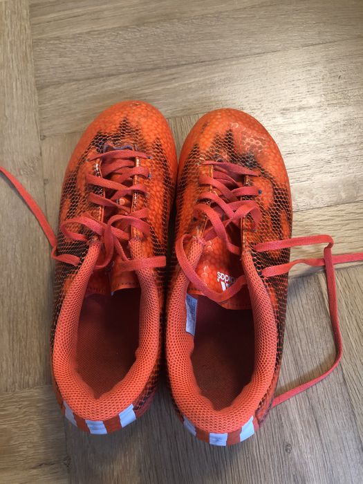 Бутонки за футбол Adidas