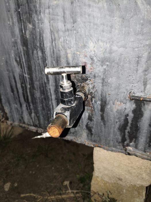 Металлическая емкость