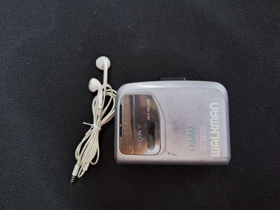 Уокмен SONY Walcman WM-FX 141