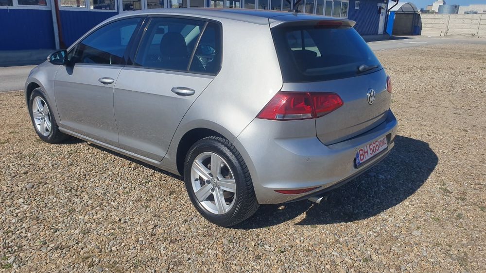 Golf 7 2.0 150 cp,170.000 km Fara Ad blue navigatie park pilot sezori  parcare incalzire in scaune
