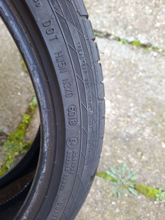 4бр 225/40/18 континентал много запазени като нови.