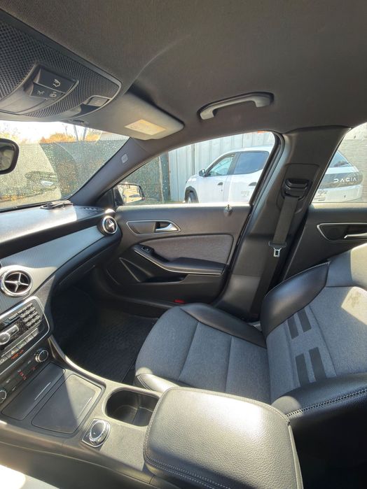 Mercedes Benz GLA 180cdi automat