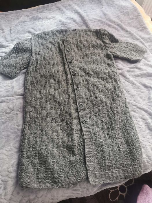 Жилетки ръчно плетиво