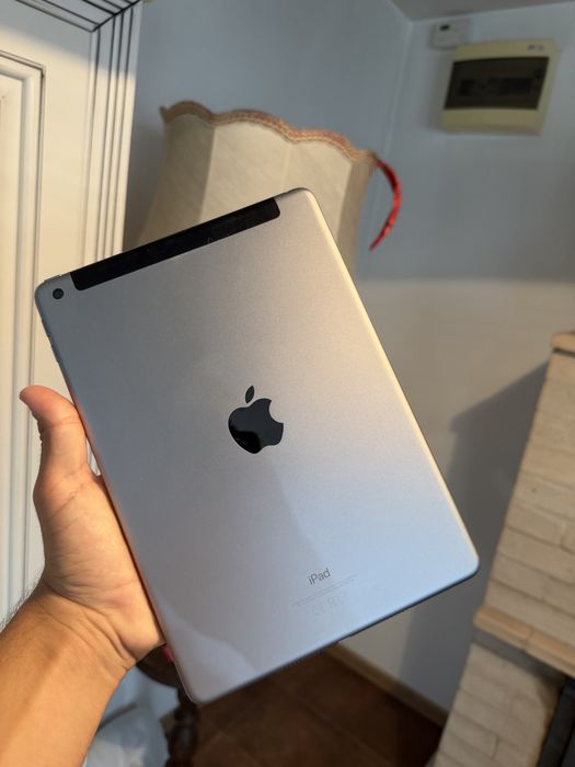 Vand ipad generatia a 6 a