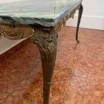 Masa decor living cu blat din marmura verde