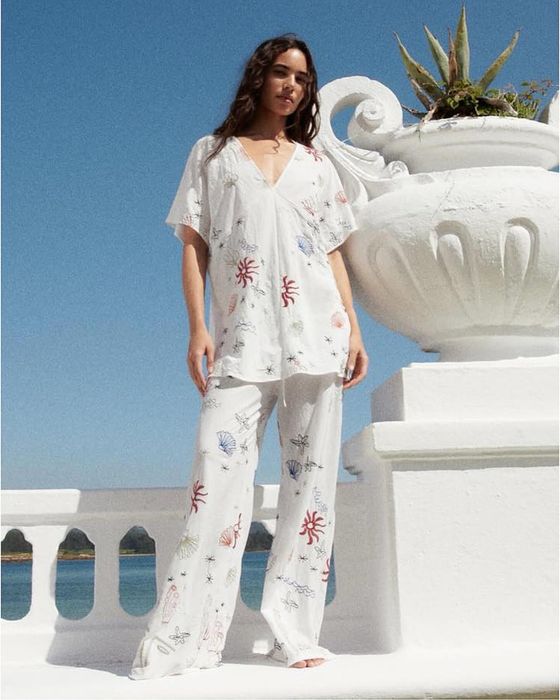 Set costum alb Zara vara plaja vaporos broderie