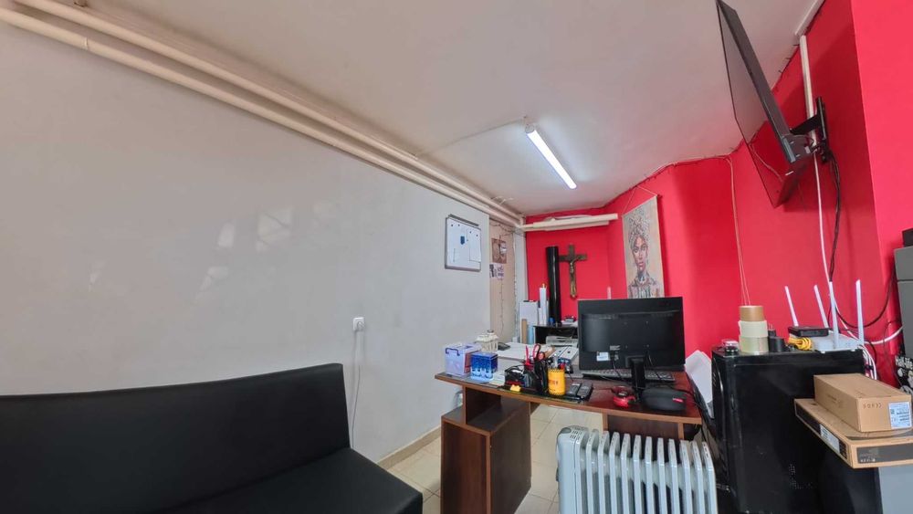 Продава се Магазин в Разград, Бели Лом - 32 кв.м за 1514 €/кв.м - Снимка #1