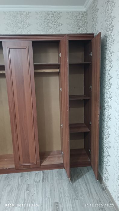 Продаётся спальный комплект