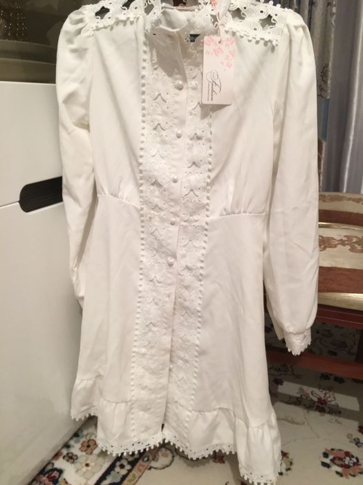 Белое платье новое