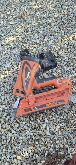 Pistol cuie lemn Paslode IM90CI