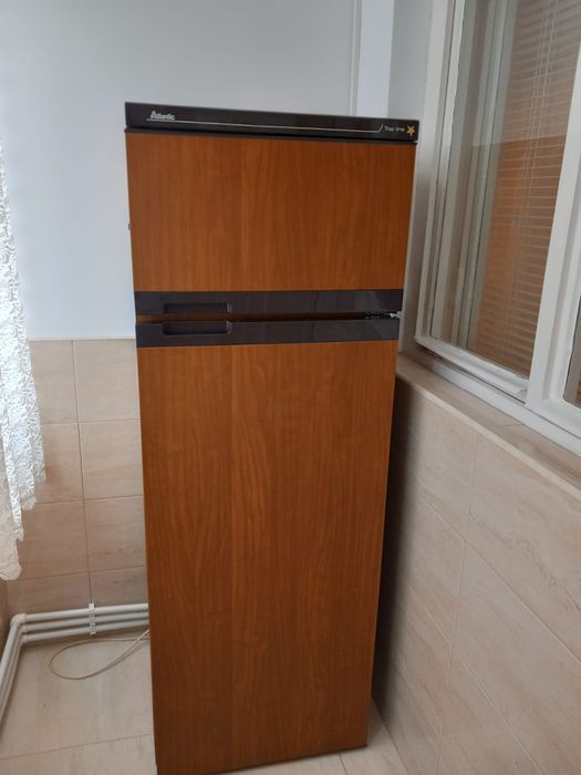 Închiriez garsoniera