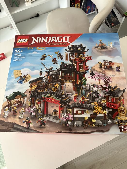 LEGO 71861 Ninjago Old Town editie aniversara 15 ani - Complet