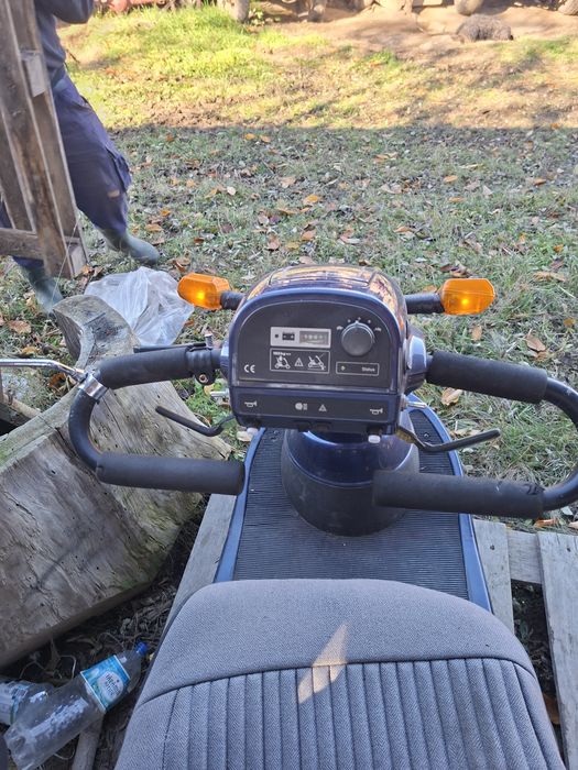 Luna mobility scouuter