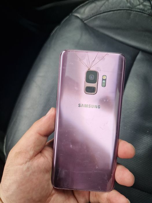 Продам телефон самсунг s 9