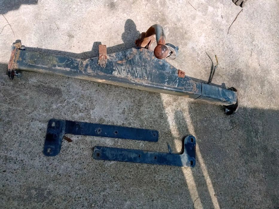 Продавам като нов теглич