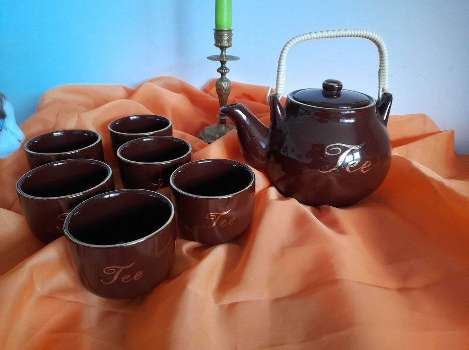 Set ceai porțelan fin – ibric + 6 cești – impecabil