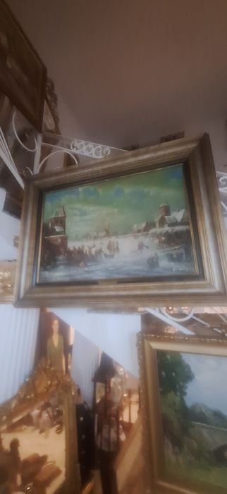 Antichități  ceasuri de pendule ,tablouri pe pînză  şi myulte alte obecte frumoase mzrită văzute