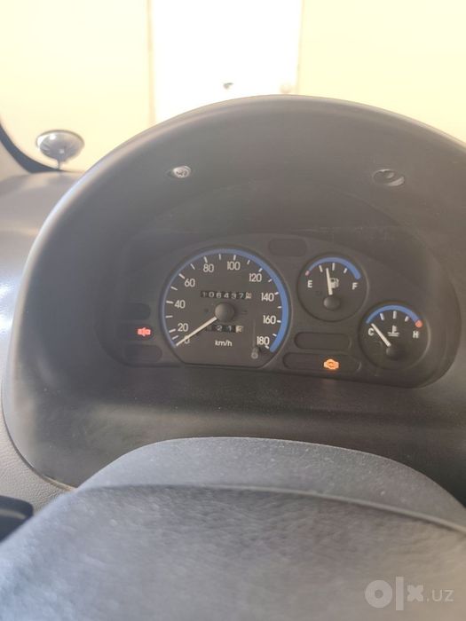 Matiz avtomashinasi sotiladi