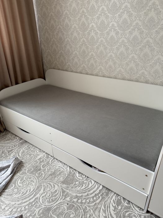 Кровать спальное 90*200 см