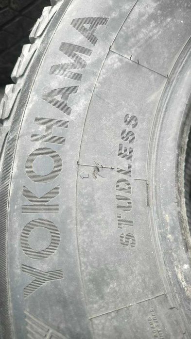 Зимние шины Yokohama 265/70R16
