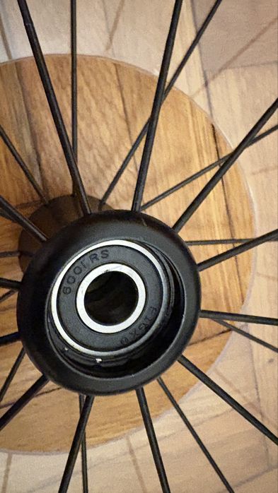Set complet roti noi 24” Otto Bock pt scaun cu rotile cu jante Infinity Ultralight si inele antrenare Gekko si cauciucuri noi Schwalbe Marathon Plus