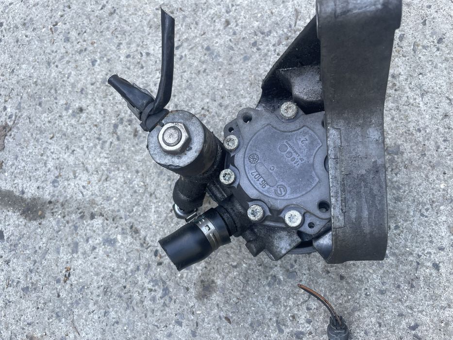 Компресор климатик/ помпа БМВ Е90/ Е91, 330д (kompresor bmw e90)