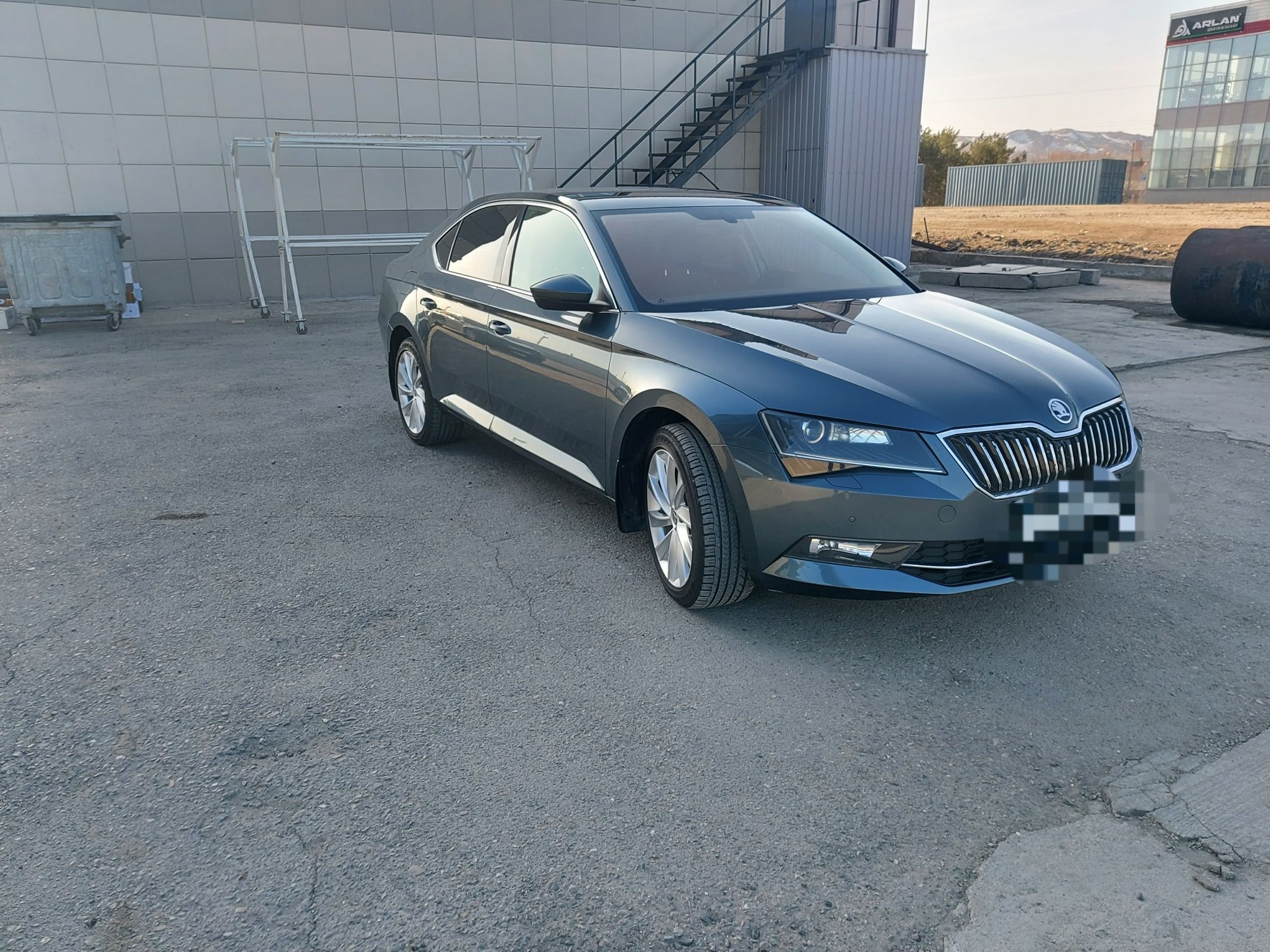 Skoda Superb Усть-Каменогорск цена: купить Шкода Superb новые и бу. Продажа  авто с фото на OLX Усть-Каменогорск