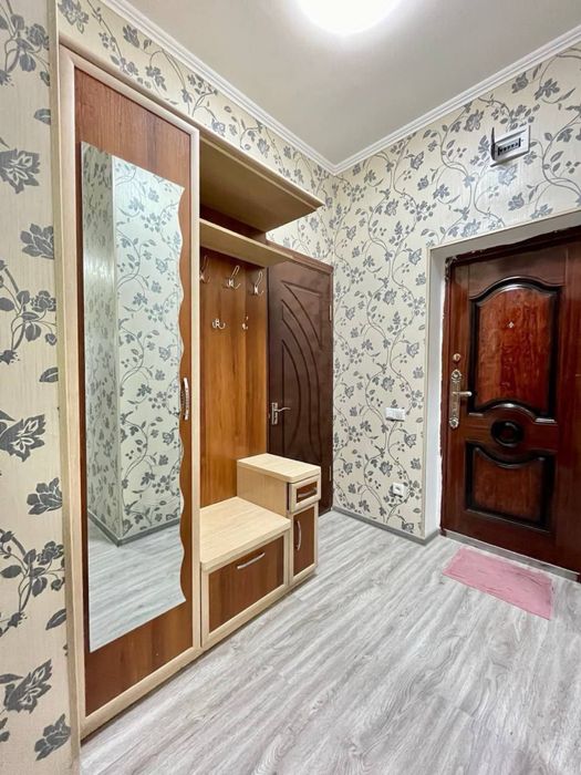 Сдается 2 ком Максим Горький. Дипломатия Университет. Буз базар