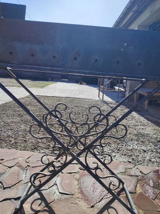 Продам мангал бу на подстолье