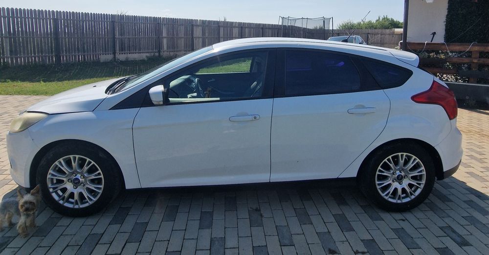 Ford Focus Berlină