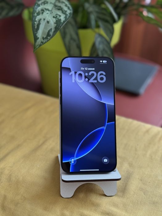 Iphone 16 pro max на гарантии