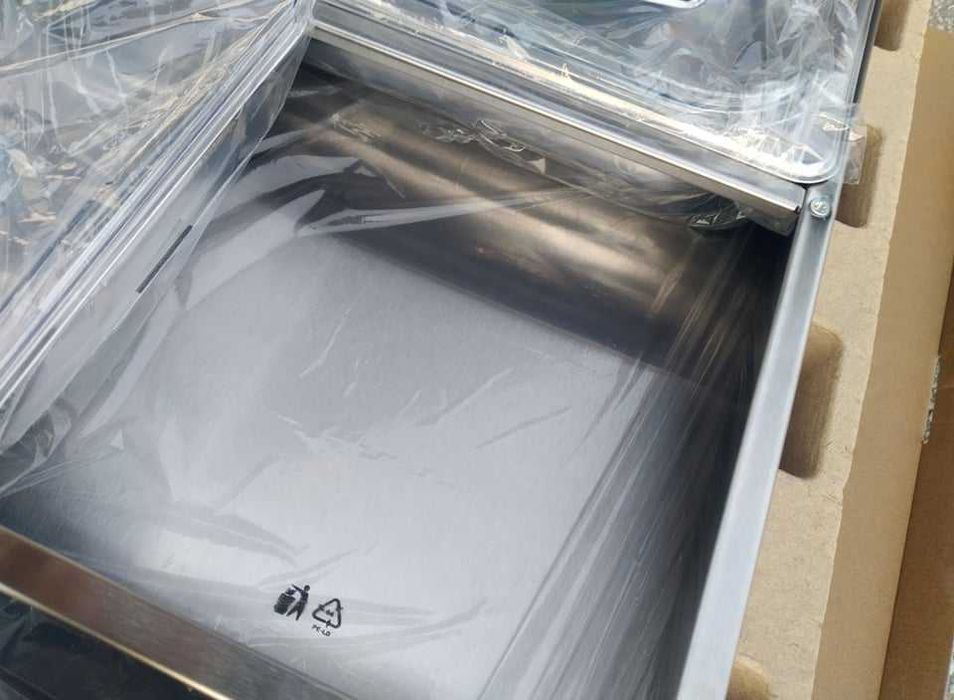 Уред за загряване на храна бюфет топла витрина бен мари 300W 4 к-ра