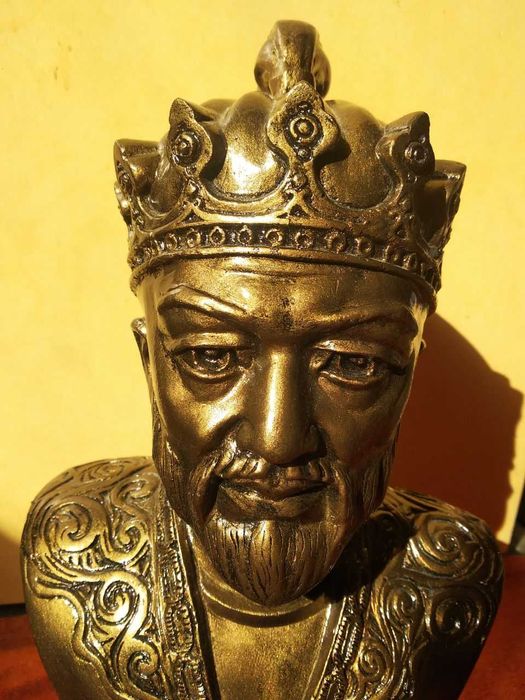 Бюст Тамерлан Амир Тимур