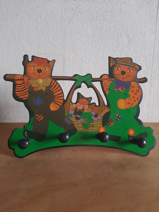 Продается вешалка