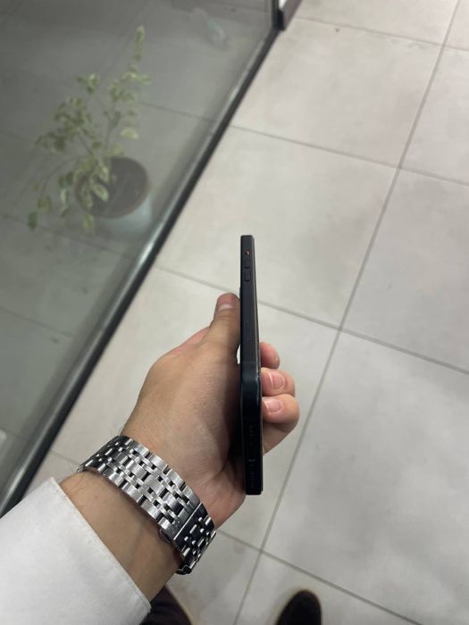 iPhone 15 гарантия