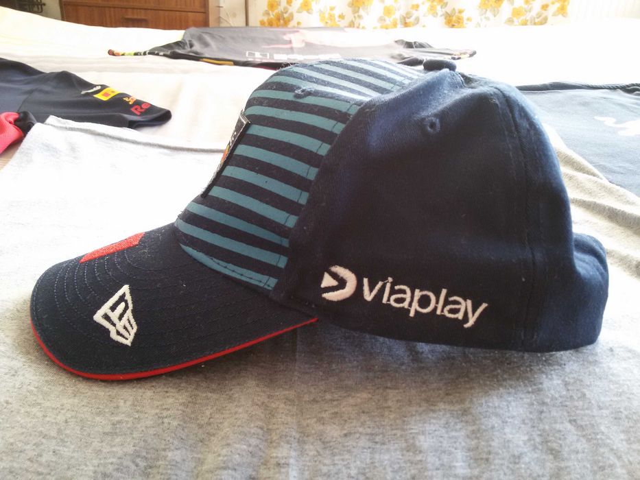 Шапка на Макс Верстапен от Сезон 2024