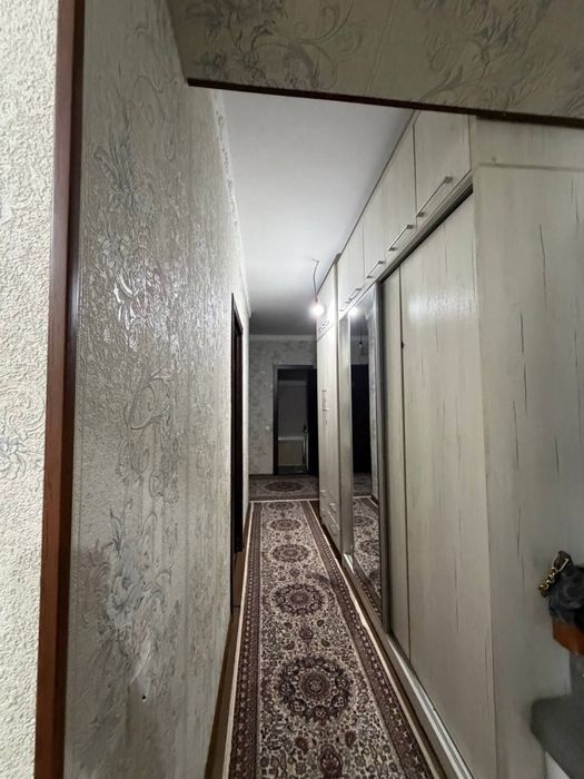 Сергели 8 худуд 3/5/7 . 74 квадрат срочно сотилади