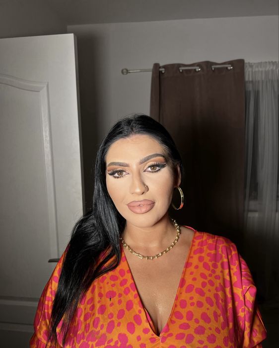 Make up si coafat la domiciliu