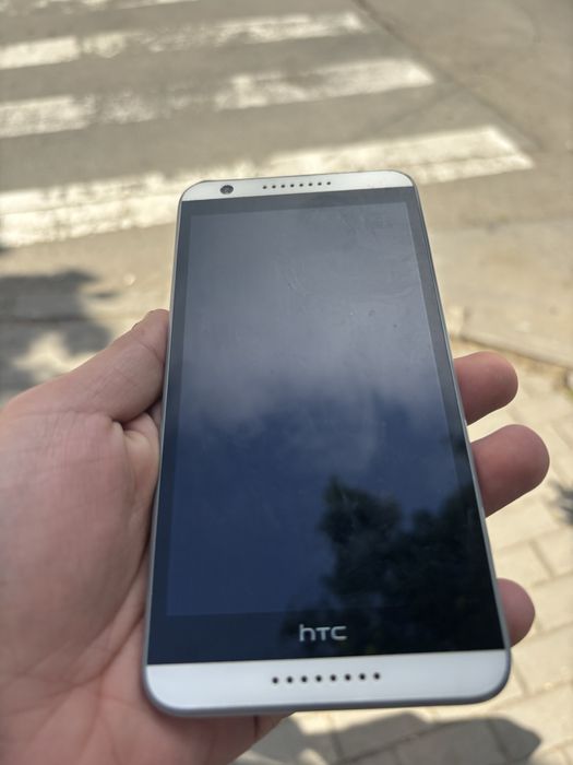 Htc desire 820 in stare buna