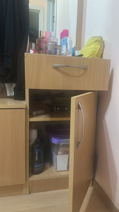 Продам срочно прихожую