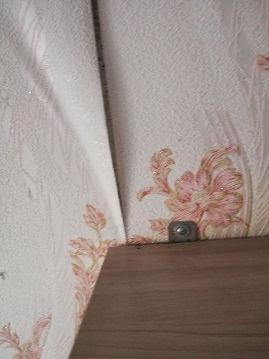 Продам полки для гостиной