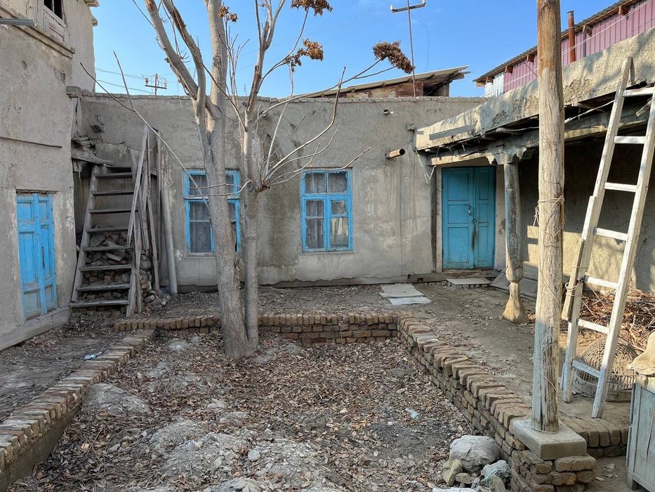 Эски шахарда ховли сотилади