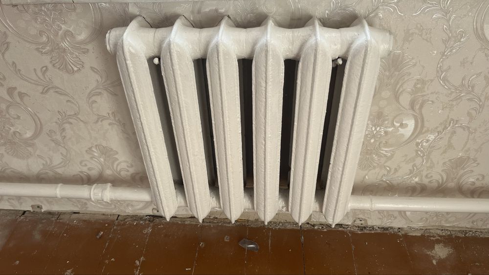 Срочна продам чугуннные батарей