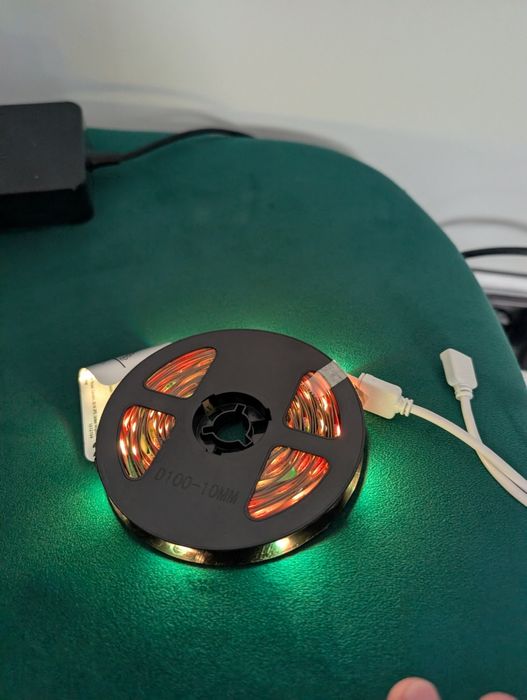 8 x 5M banda RGB led, Wifi, Remote, autoadeziva