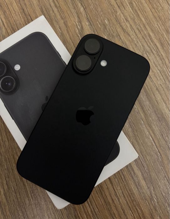 Срочно продам iphone 16 128gb